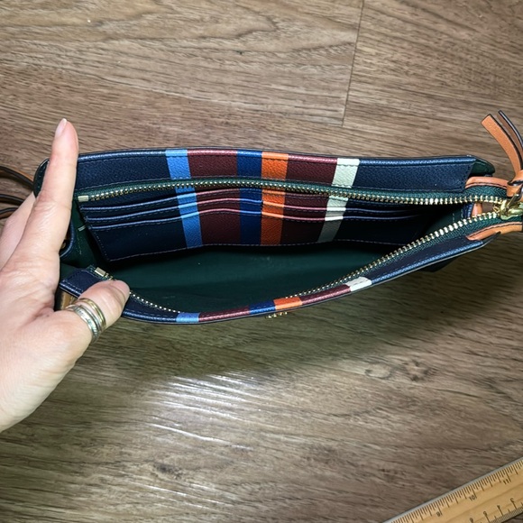 Tory Burch clutch - Picture 2 of 4